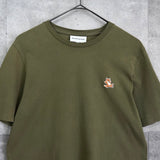 メゾン キツネ チラックスフォックス Tシャツ カーキ