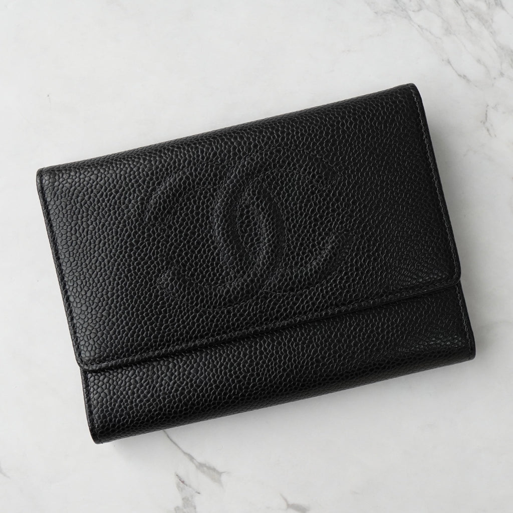 シャネル 7桁8番台 ココマーク キャビアスキン 三つ折り財布 ブラック ギャランティーカード付き