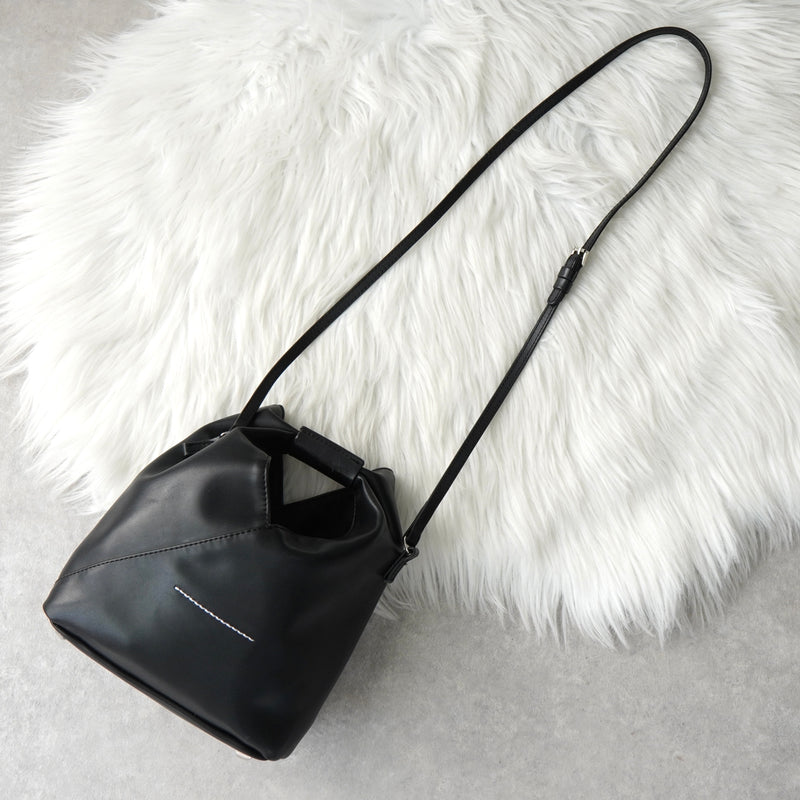 エムエムシックス メゾン マルジェラ レザー ジャパニーズバッグ クロスボディ ショルダーバッグ ブラック