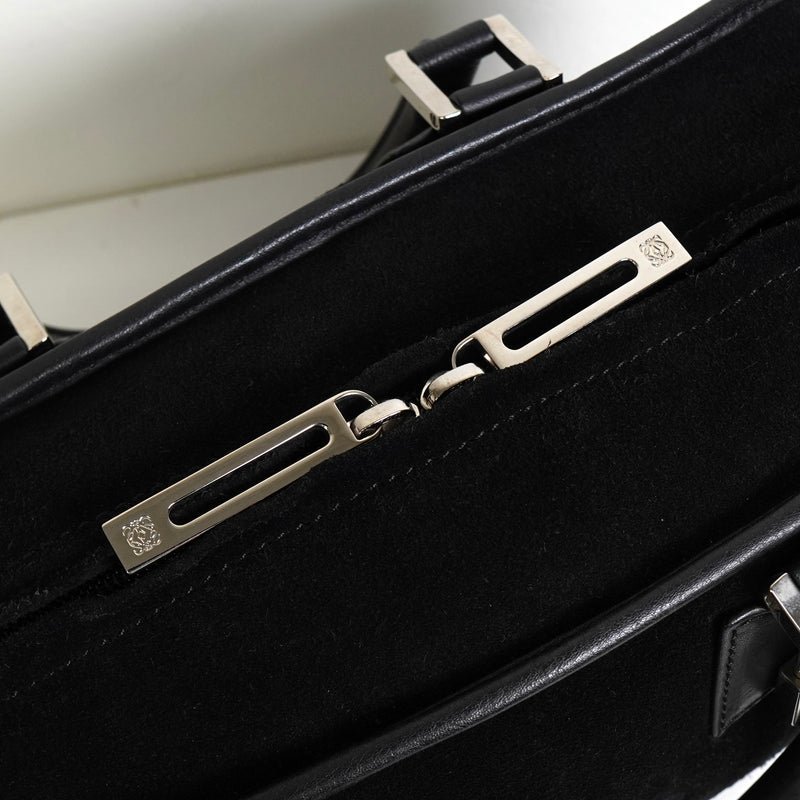 ロエベ アマソナ28 スエード / レザー ハンドバッグ ブラック