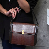 ✨イヴサンローラン✨ビジネスバッグ YSL ブラウン レザー 鍵付き ✨イヴサンローラン✨ビジネスバッグ YSL ブラウン レザー 鍵