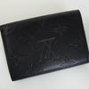 ルイ ヴィトン モノグラムシャドウ ディスカバリー コンパクトウォレット ブラック M67631