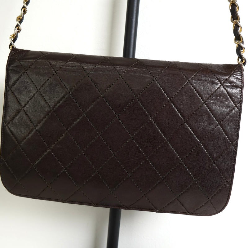 シャネル ココマーク マトラッセ ラムスキン チェーン ショルダーバッグ ブラウン 0番台7桁