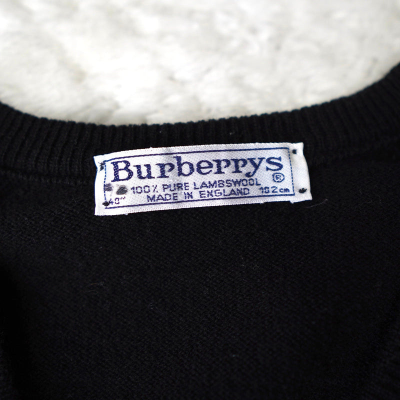 80's〜90's｜Logo Embroidery V - neck Sweater｜Made in England - NEWSED