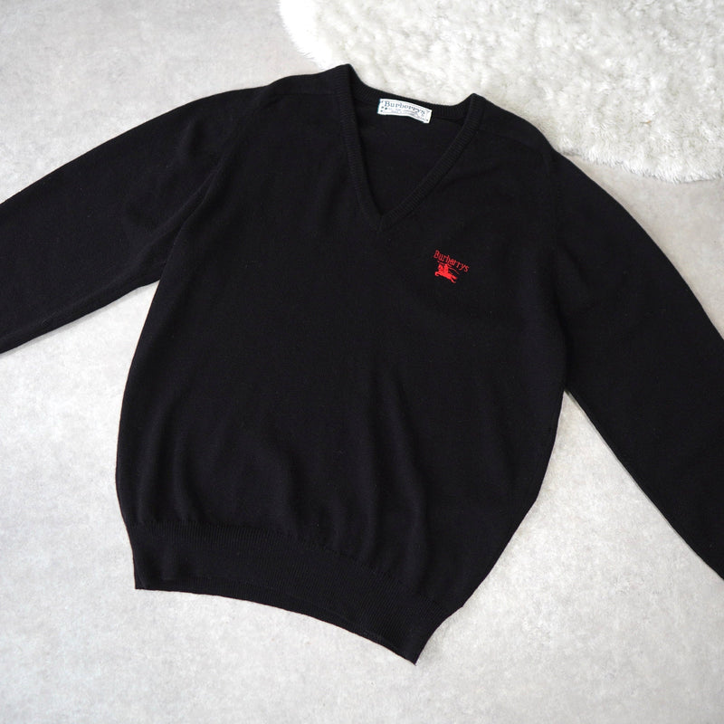 80's〜90's｜Logo Embroidery V - neck Sweater｜Made in England - NEWSED
