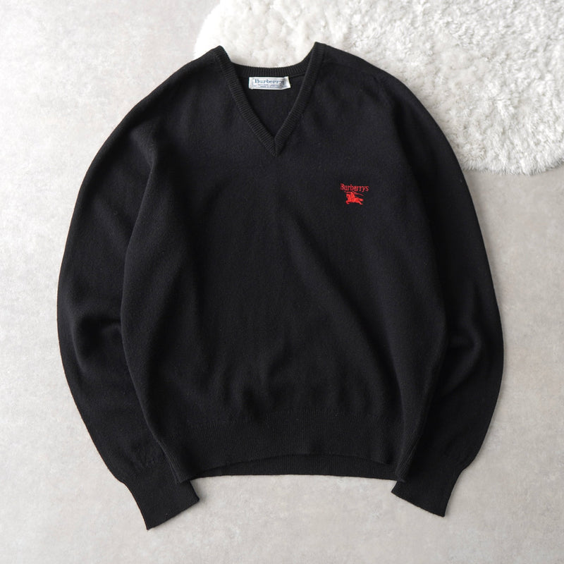 80's〜90's｜Logo Embroidery V - neck Sweater｜Made in Scotland - NEWSED