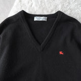 80's〜90's｜Logo Embroidery Wool V - neck Sweater｜Made in Scotland - NEWSED