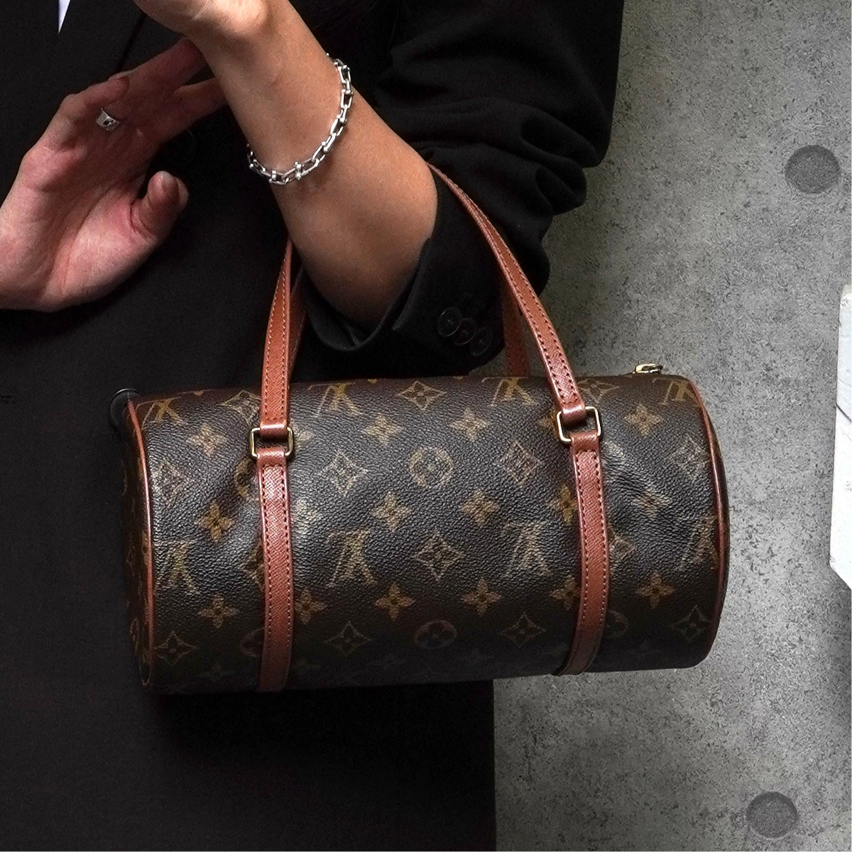 Louis Vuitton 旧型パピヨン26 ルイ・ヴィトン モノグラム 旧パピヨン26 ハンドバッグ ブラウン