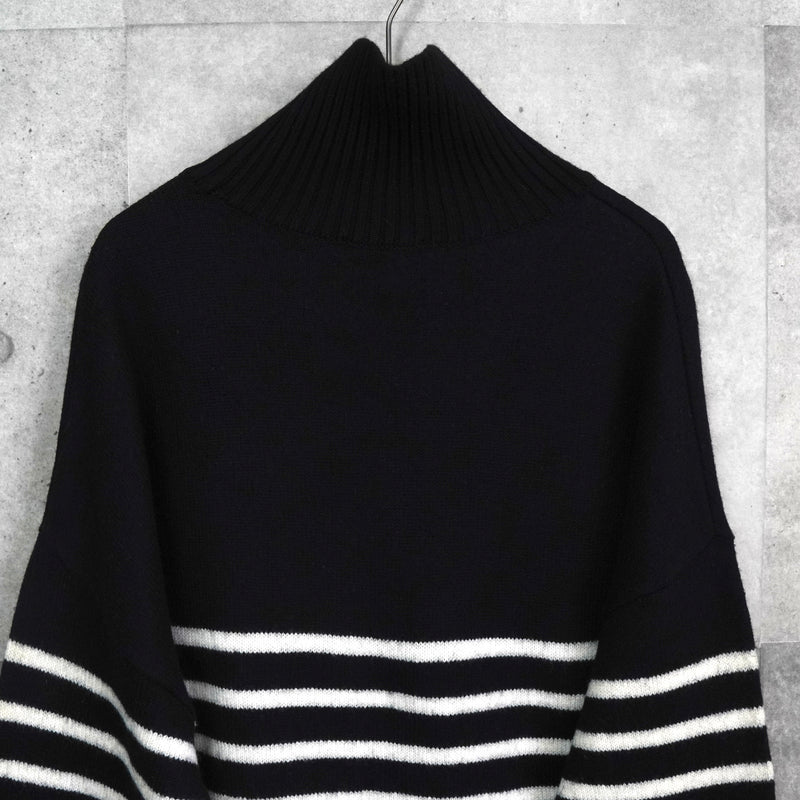 アミパリ アミ パリス ハートロゴ ボーダー タートルネック ニット ブラック / ホワイト
