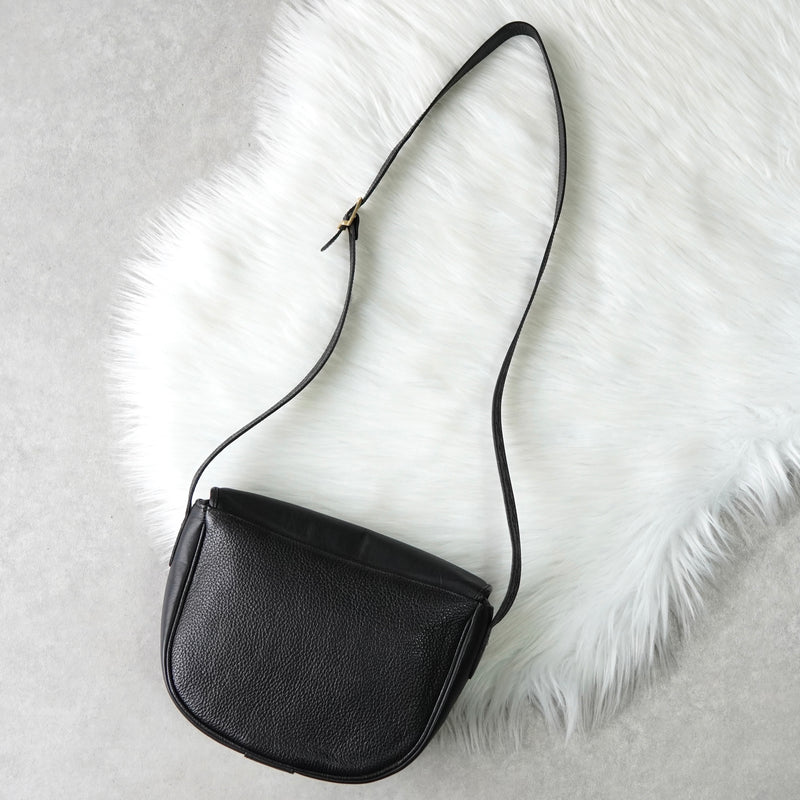 バーバリー ヴィンテージ ロゴ ショルダーバッグ ブラック