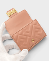 フェンディ バゲット レザー 三つ折り ミニ財布 ピンク 8M0395 - NEWSED