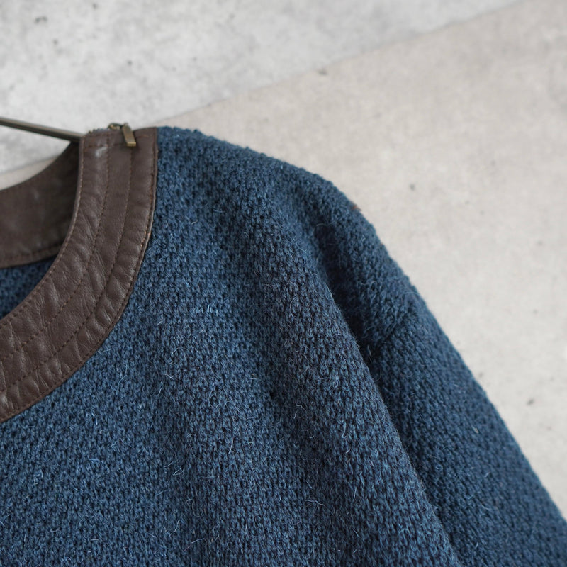 90's｜Leather Neck Sweater - NEWSED