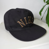 90's｜Logo embroidered cap - NEWSED