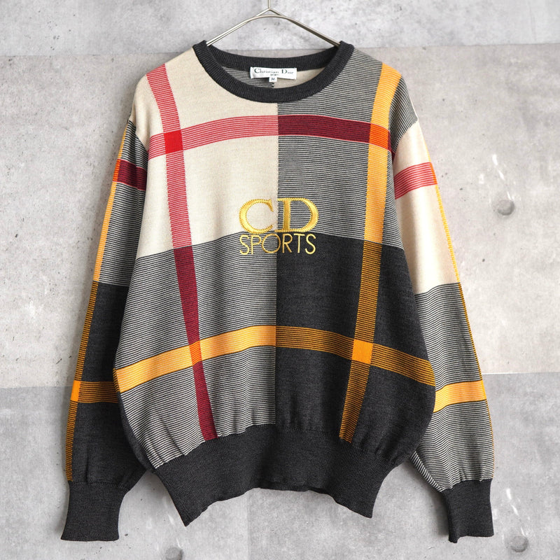 90's｜Logo Embroidery Sweater - NEWSED