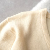 90's｜Logo Embroidery V - neck Sweater - NEWSED