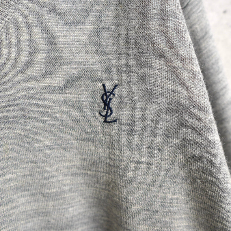 90's｜Logo Embroidery V - neck Sweater - NEWSED
