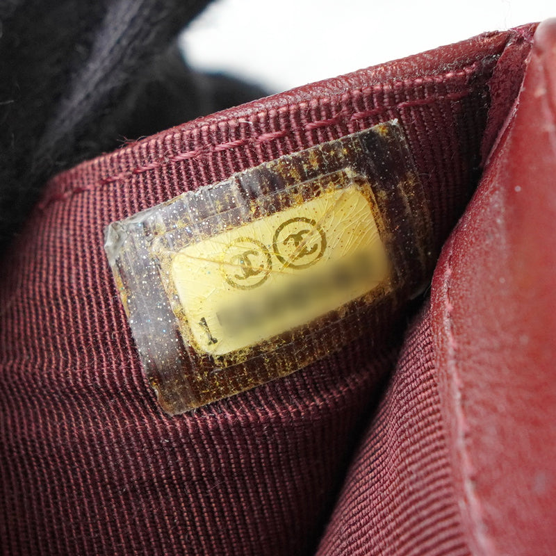 シャネル マトラッセ キャビアスキン 二つ折り財布 ブラック