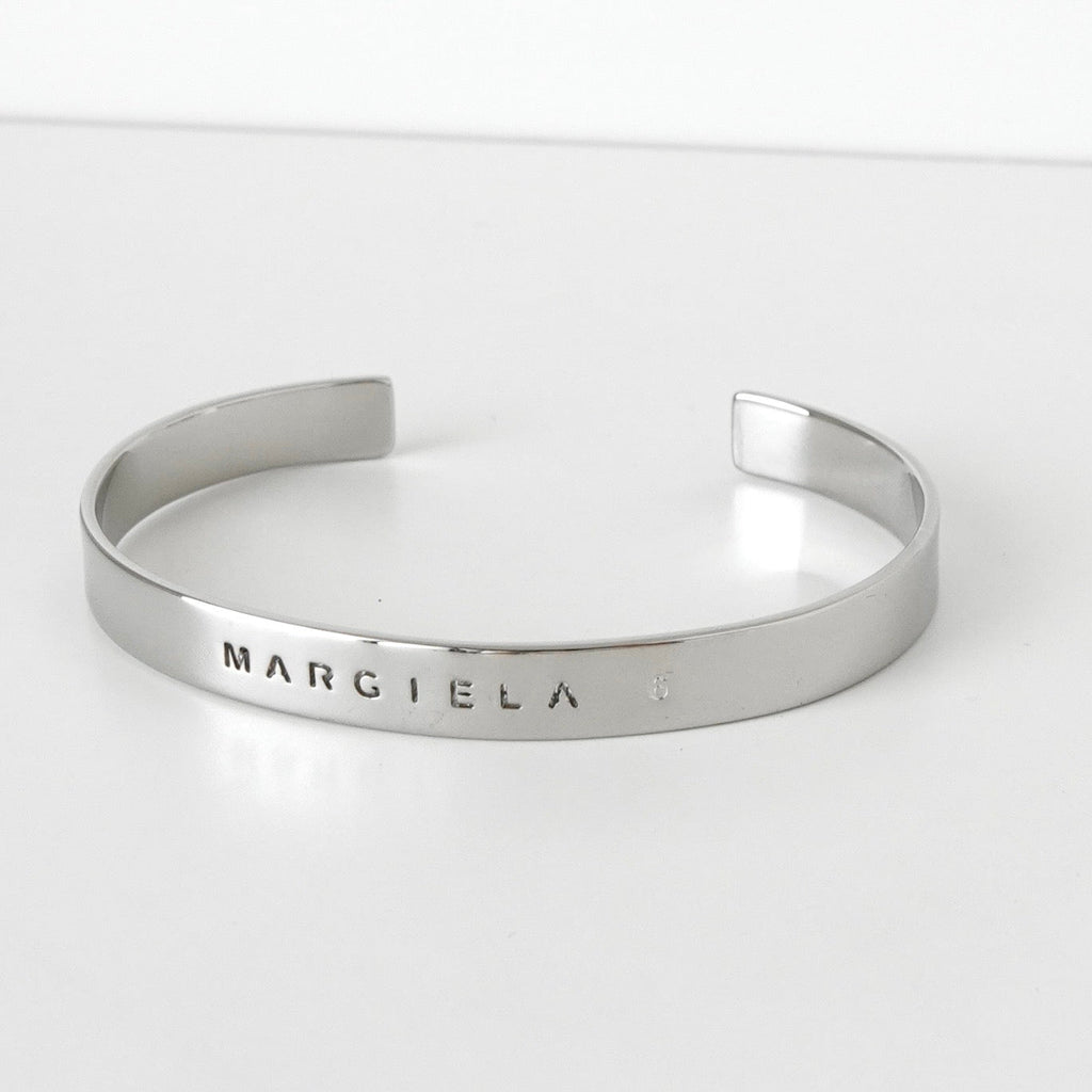 MM6 Maison Margiela 徽标 925 银手镯，未使用，带标签