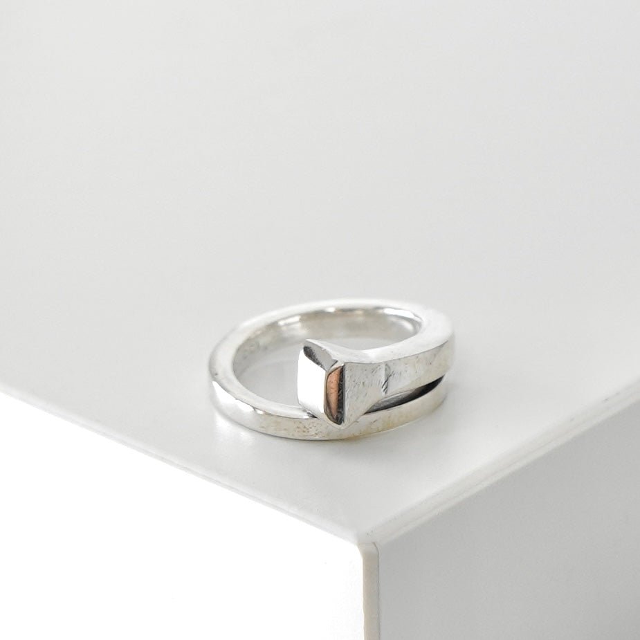 グッチ 釘モチーフ シルバー925 指輪 リング 8号 磨き済み