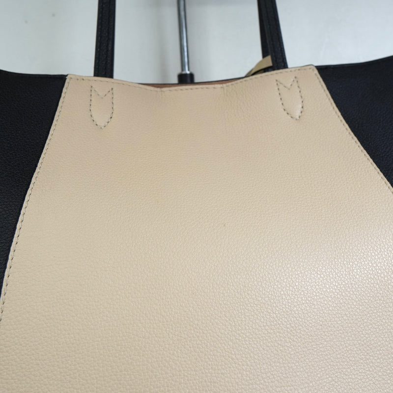 ルイ ヴィトン ロックミー カバ トートバッグ ベージュ / ブラック M42289