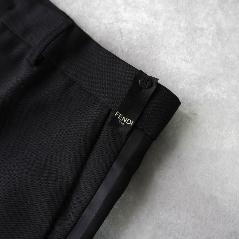 フェンディ ライン セットアップ スーツ メンズ ブラック / グレー