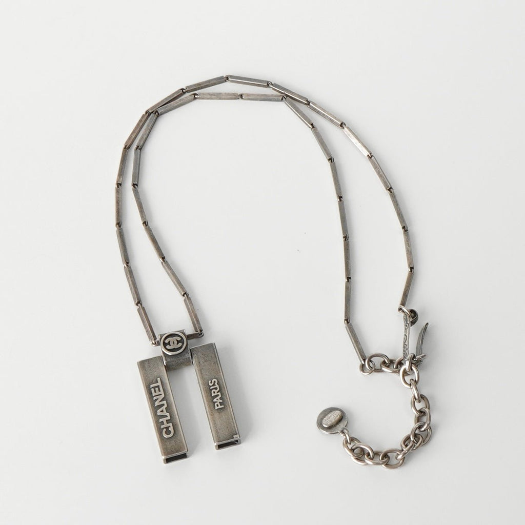 シャネル ココマーク ダブルバー プレート ネックレス ブラックシルバー 99/A