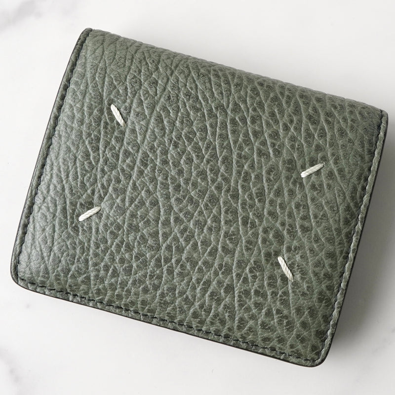 メゾン マルジェラ 四つタグ レザー 二つ折り財布 コンパクトウォレット カーキ 箱付き