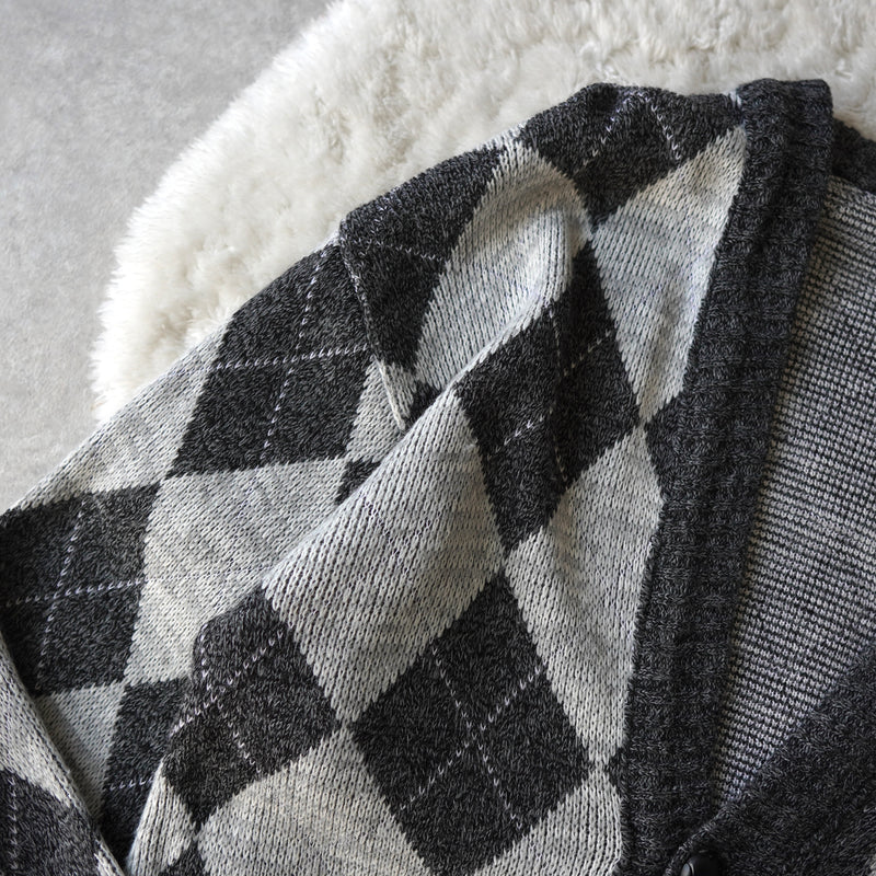 Argyle Pattern Cardigan
