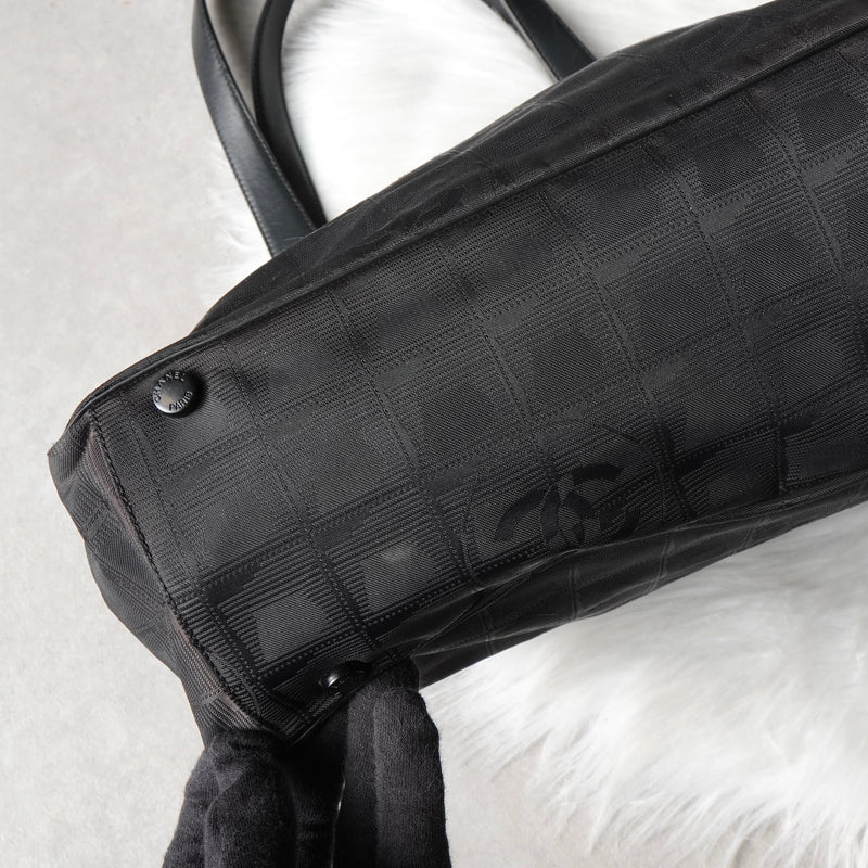 シャネル ニュートラベルライン GM トートバッグ ブラック 7桁6番台