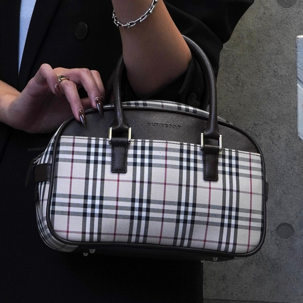 BURBERRY(バーバリー)アイテム一覧 | ブランド古着を扱う