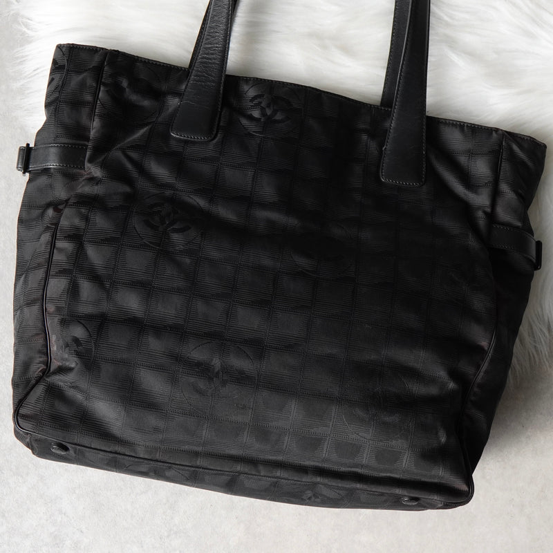 シャネル ニュートラベルライン GM トートバッグ ブラック 7桁6番台