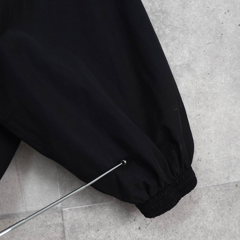 バレンシアガ ロゴ ナイロンブルゾン ブラック