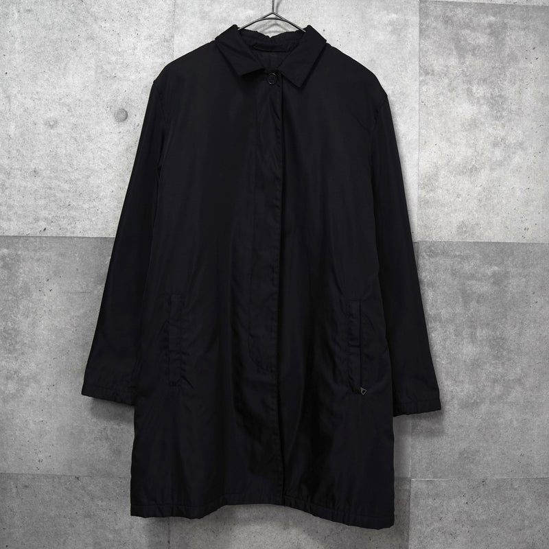 プラダ ナイロン 中綿 ステンカラーコート ブラック ウエストベルト付き