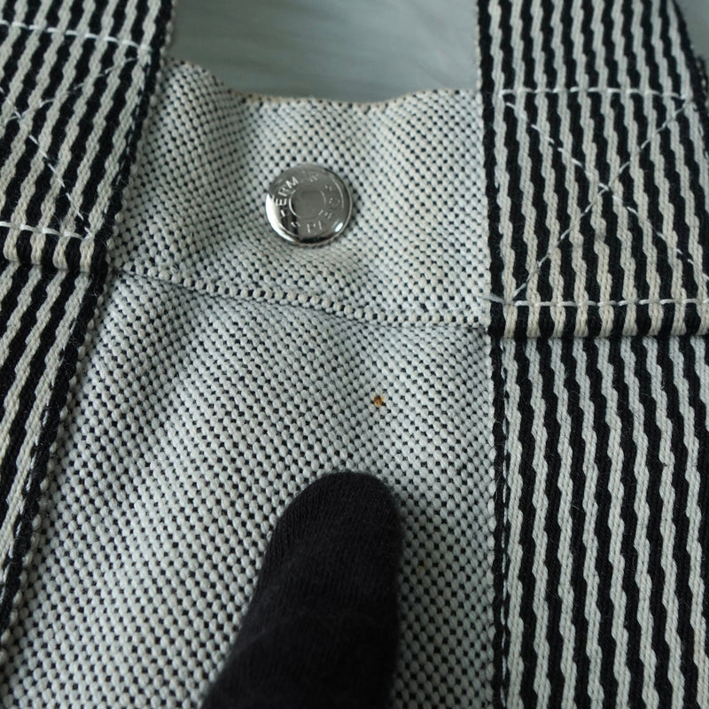 エルメス フールトゥPM キャンバス ハンドバッグ ホワイト / ブラック