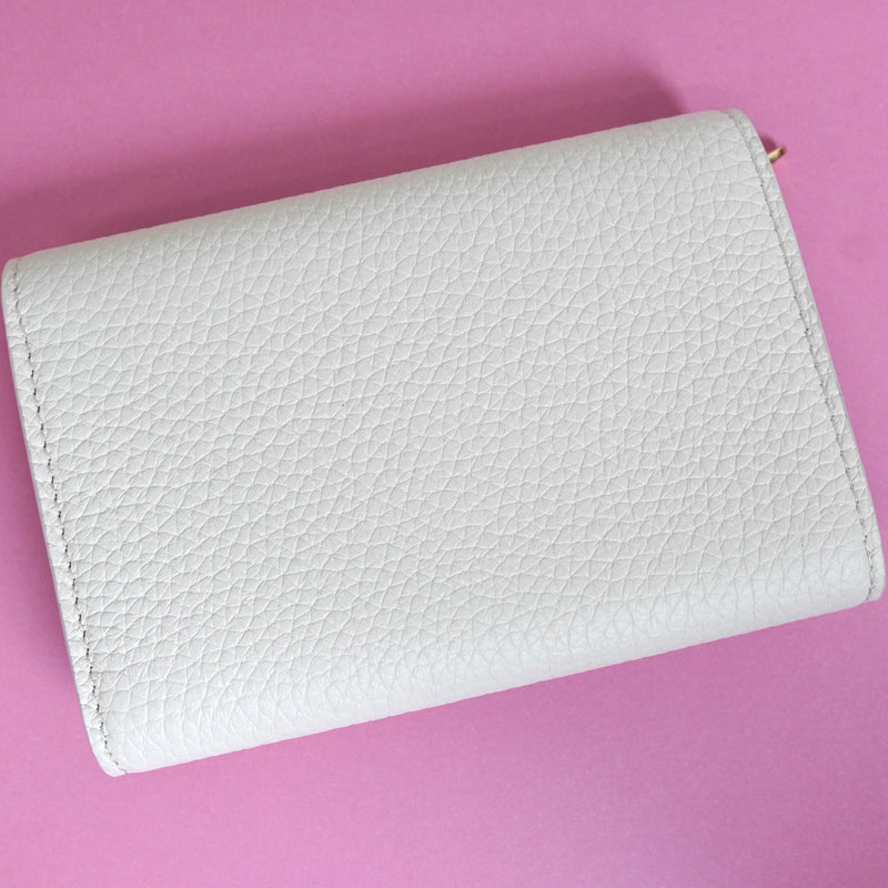 ルイ ヴィトン ポルトフォイユ カプシーヌ コンパクト クオーツ 三つ折り財布 ホワイト M11363