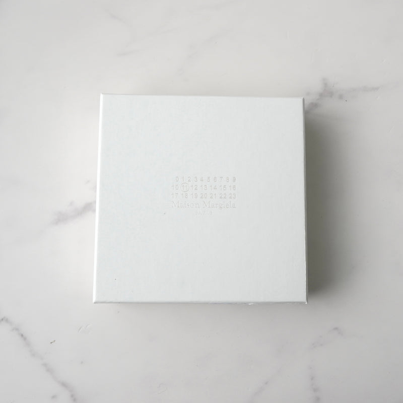 メゾン マルジェラ 四つタグ レザー 二つ折り財布 コンパクトウォレット カーキ 箱付き