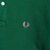 Fred Perry 徽标刺绣短袖 Polo 衫，绿色、粉色和象牙色