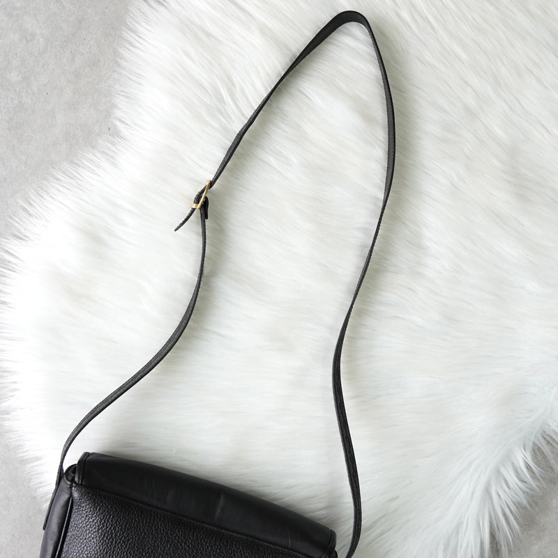 バーバリー ヴィンテージ ロゴ ショルダーバッグ ブラック