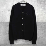 プレイ コム デ ギャルソン ハートロゴ カーディガン ブラック