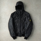 ストーンアイランド コンパスバッジ ムソラゴマータ フーデッドジャケット ブラック メンズ