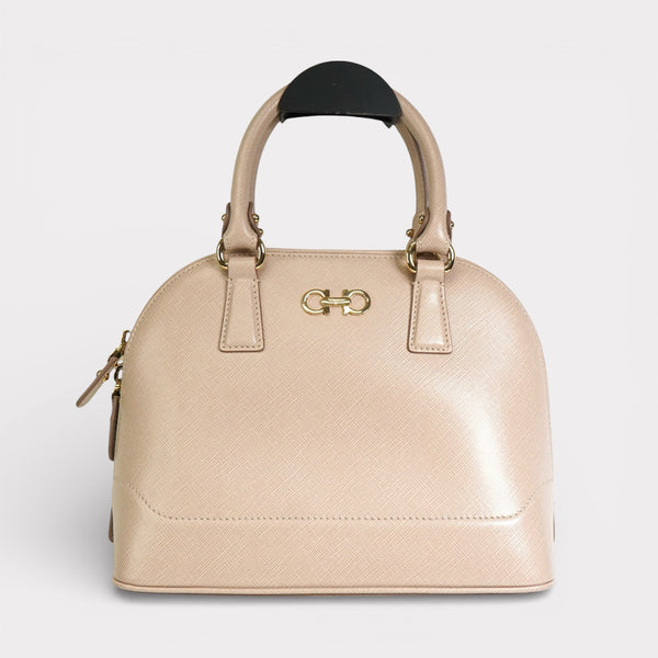 Salvatore Ferragamo(サルヴァトーレフェラガモ)アイテム一覧