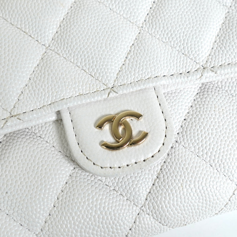 シャネル クラシック ココマーク マトラッセ キャビアスキン 長財布 ホワイト