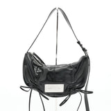 Half Shirring Ribbon Round Bag マーティン キム ロゴプレート リボン ワンショルダーバッグ ブラック