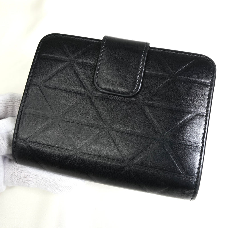 プラダ ロゴ トライアングルカット レザー 二つ折り財布 ブラック