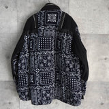 サカイ × レインスプーナー バンダナ柄 ジッパー ダウンジャケット ネイビー / ブラック