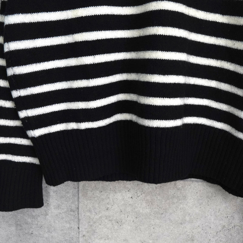 アミパリ アミ パリス ハートロゴ ボーダー タートルネック ニット ブラック / ホワイト