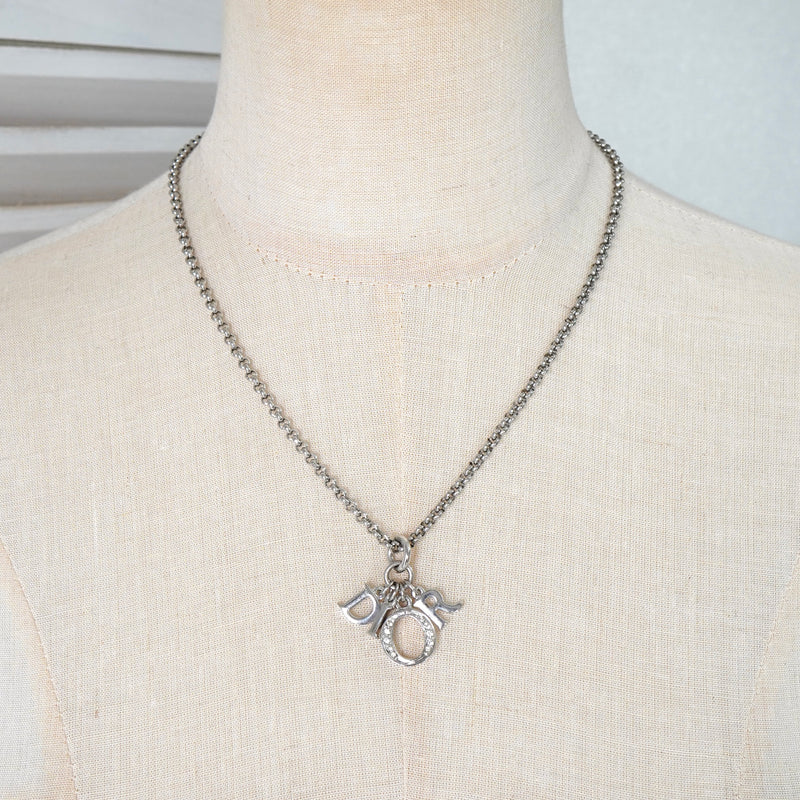 クリスチャン ディオール Diorロゴ チェーン ネックレス シルバー