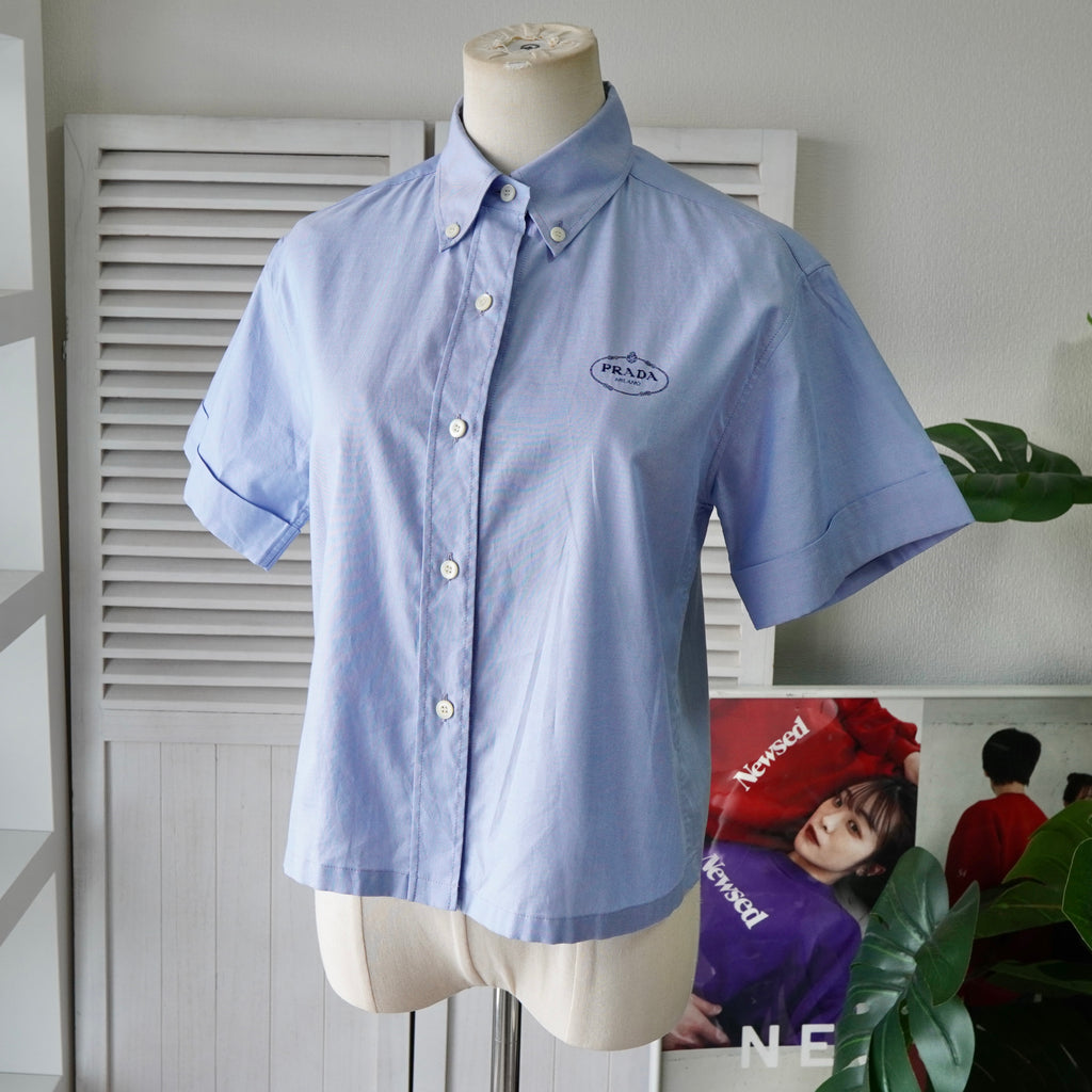 プラダ ロゴ 刺繍 クロップド 半袖シャツ ブルー レディース