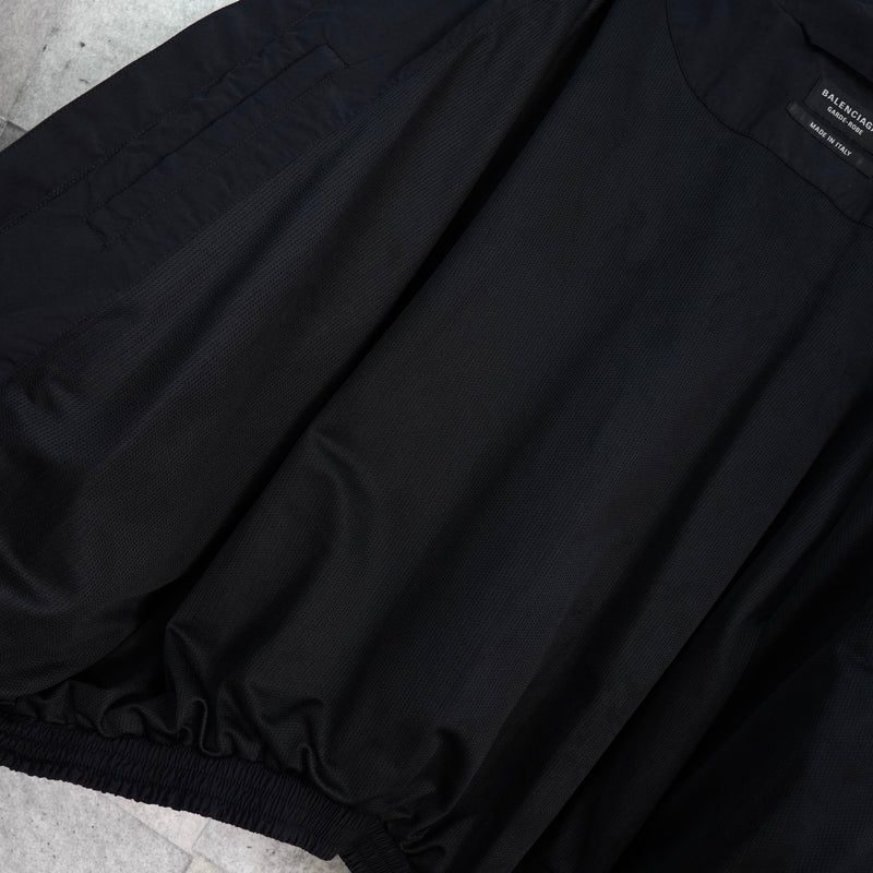 バレンシアガ ロゴ ナイロンブルゾン ブラック