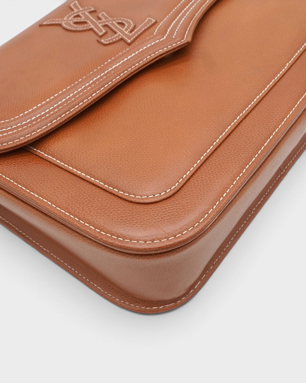 イヴ サンローラン YSLロゴ レザー ステッチ ショルダーバッグ キャメル